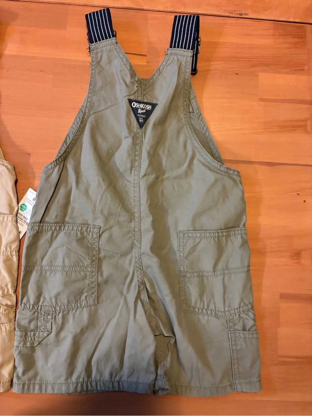 OshKosh Bgosh pair oshkosh